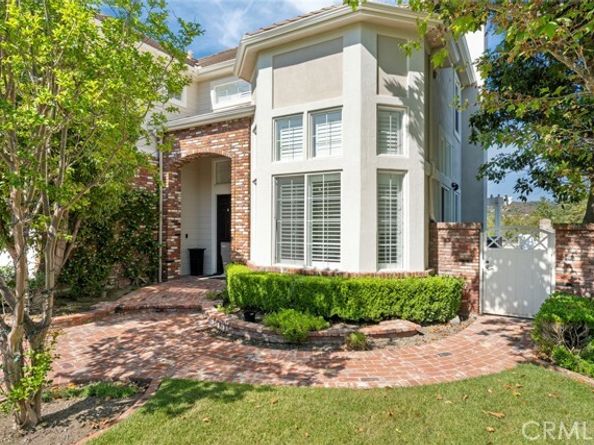 18 Bent Oak, Laguna Hills CA 92679