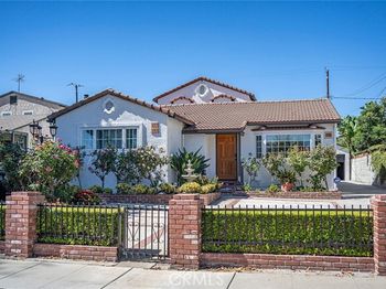 409 N Avon
