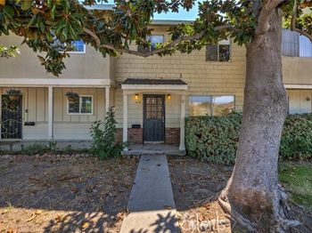410 N Cerritos