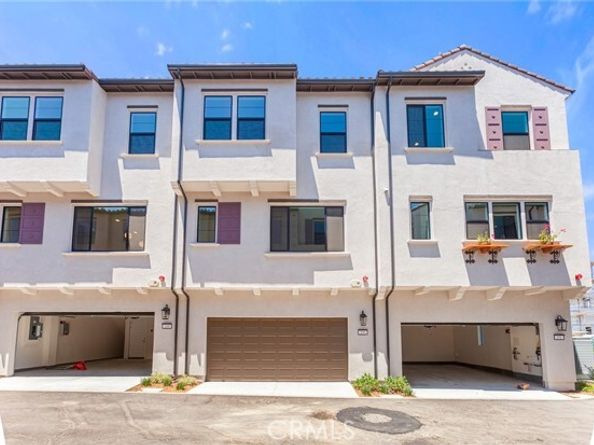 150 Bridle Drive, Burbank CA 91506