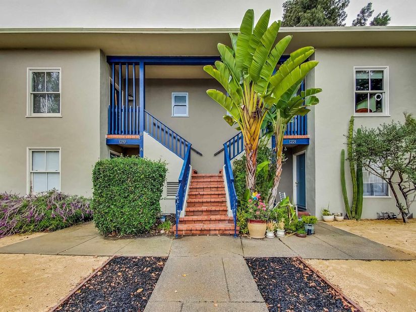 1207 University Ave, Berkeley CA 94702