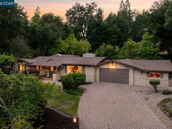 19 Valley Dr