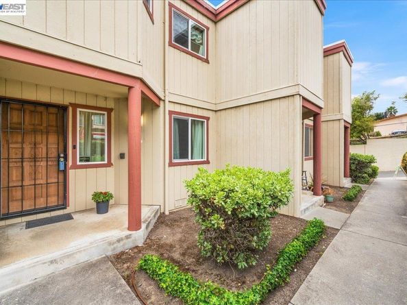 20980 Birch C, Hayward CA 94541