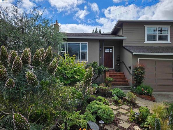 3635 Northwood Dr, Castro Valley CA 94546