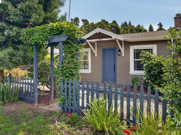 6301 Hillmont Drive, Oakland CA 94605