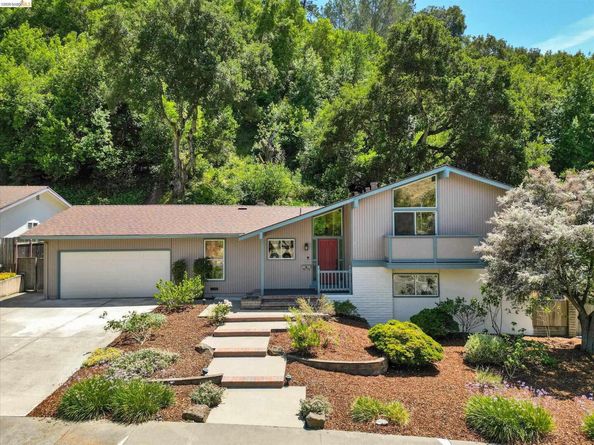 2826 Wright Ave, Pinole CA 94564