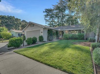644 Linden Ln