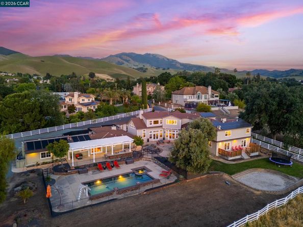 2050 Shell Ridge Trl, Walnut Creek CA 94598