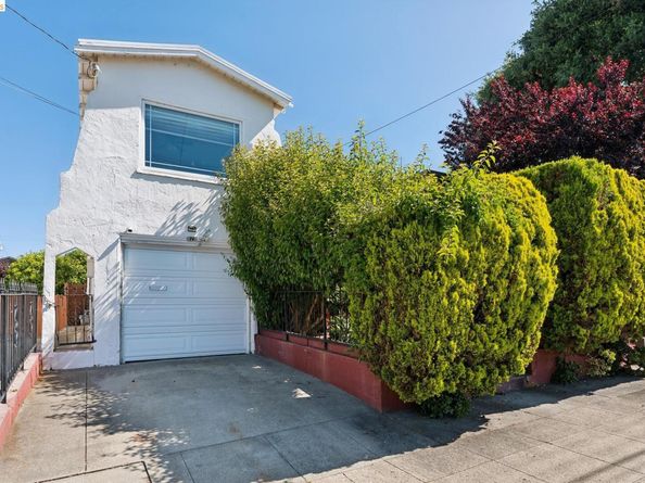 978 43Rd St, Oakland CA 94608