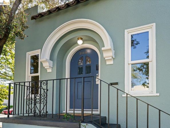2148 Curtis St, Berkeley CA 94702