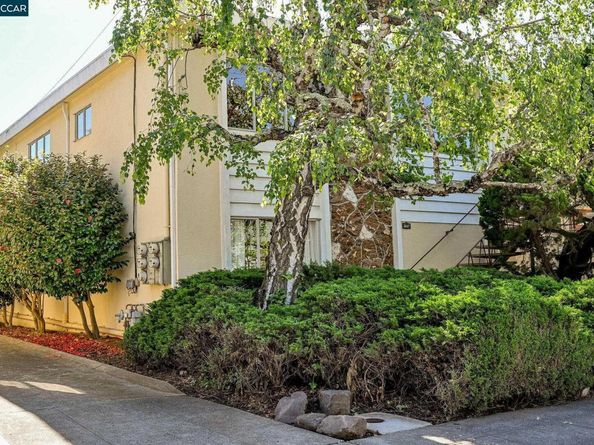 3037 College Ave, Berkeley CA 94705
