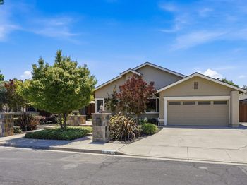 5517 Shorehaven Cir