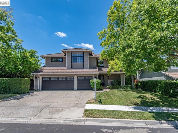 620 Amberwood Way, Livermore CA 94551