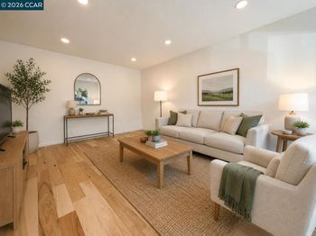 10 Moss Ave
