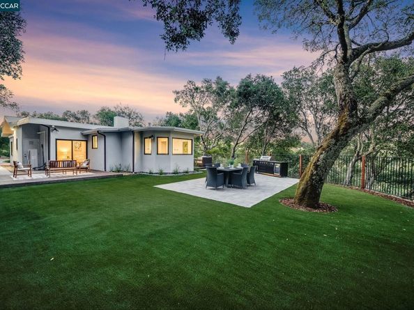 233 Melody Ln, Orinda CA 94563