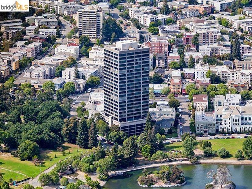 565 Bellevue Ave. 806, Oakland CA 94610