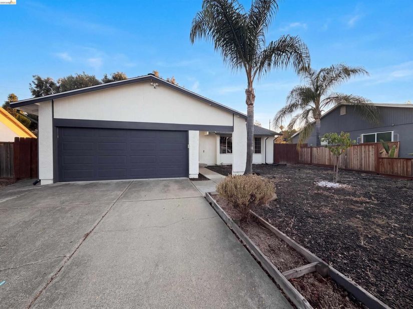 112 Aster Ct, Hercules CA 94547