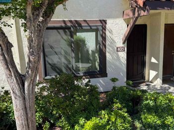 405 Del Valle Cir