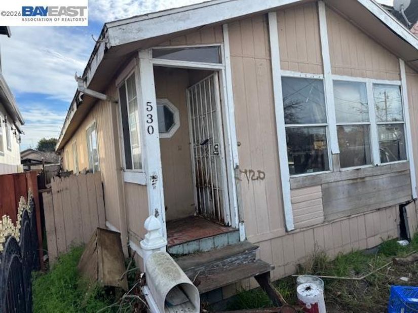 530 4Th St, Richmond CA 94801