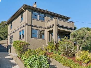 342 Elwood Ave