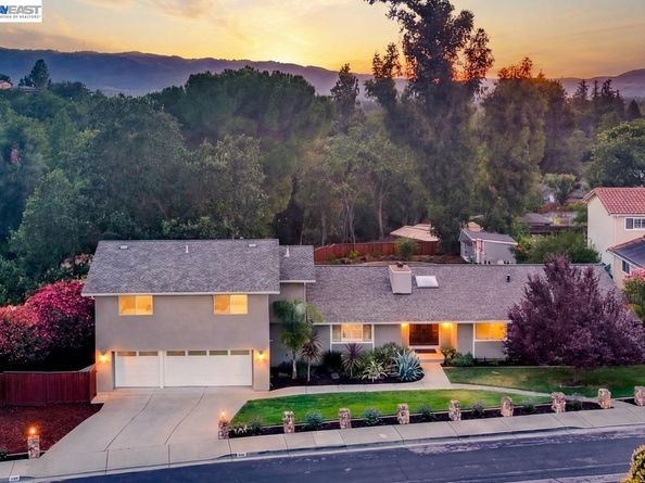 495 Adams Way, Pleasanton CA 94566
