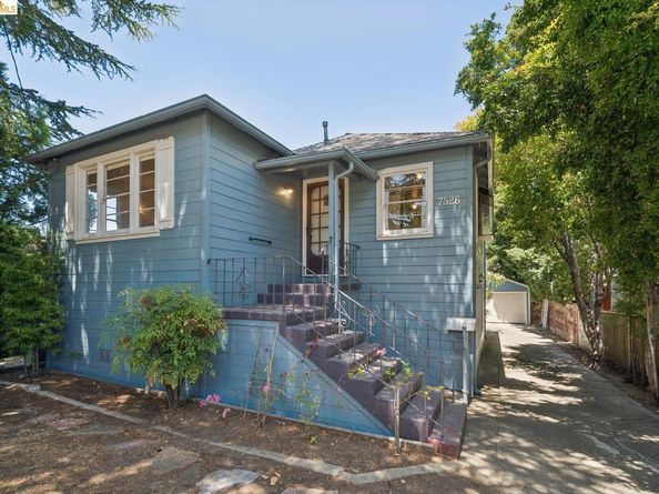 7526 Greenly DR, Oakland CA 94605