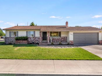 3993 Santa Clara Way