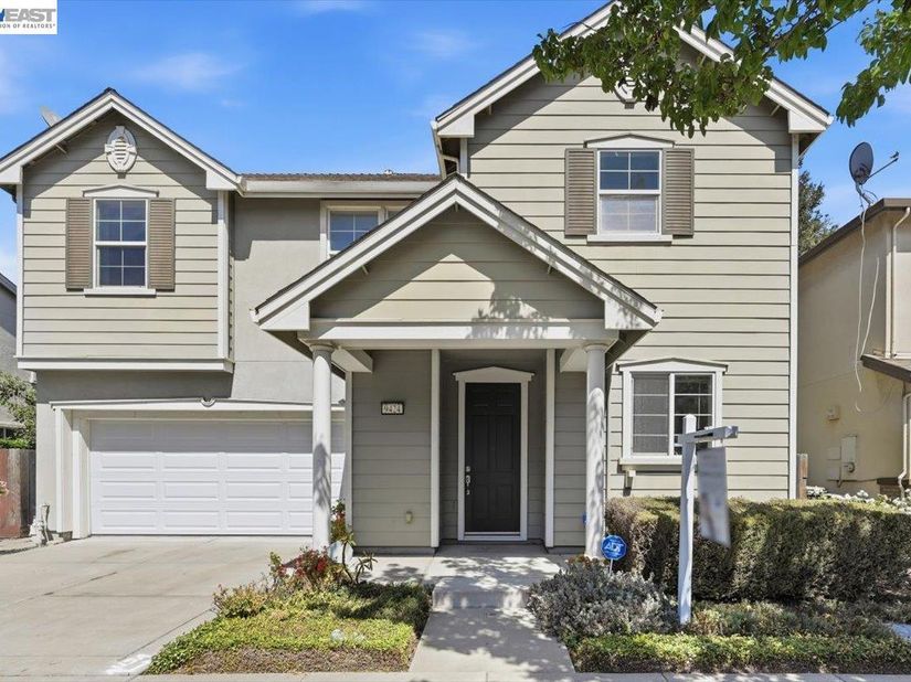 9424 Dunbar Dr, Oakland CA 94603