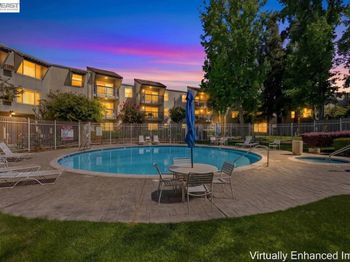 1087 Murrieta Blvd