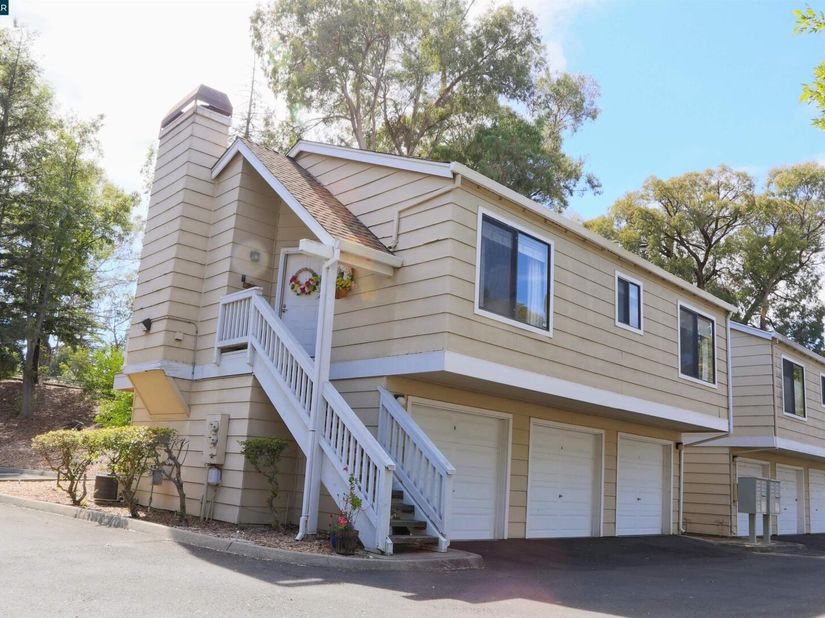 444 Mill Rd, Martinez CA 94553