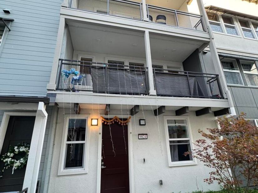 9824 Seawind Way, Newark CA 94560