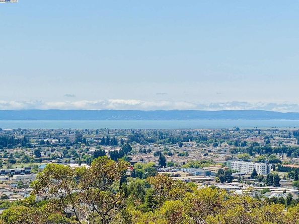 2505 Miramar Ave 122, Castro Valley CA 94546