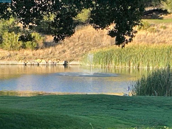 1921 Eagle Peak, Clayton CA 94517