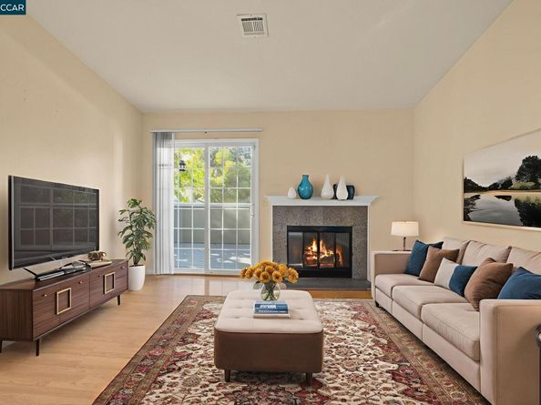 560 Canyon Oaks H, Oakland CA 94605