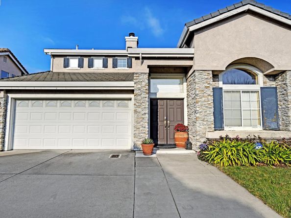 15100 Shining Star Ln, San Leandro CA 94579