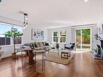 527 Falling Star Dr