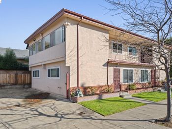 2727 Mcgee Ave