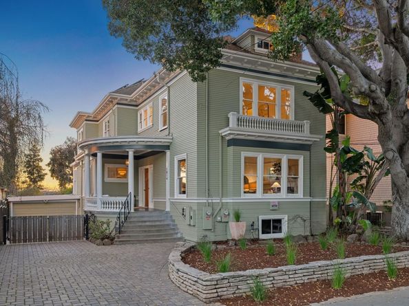 1814 Clinton Avenue, Alameda CA 94501