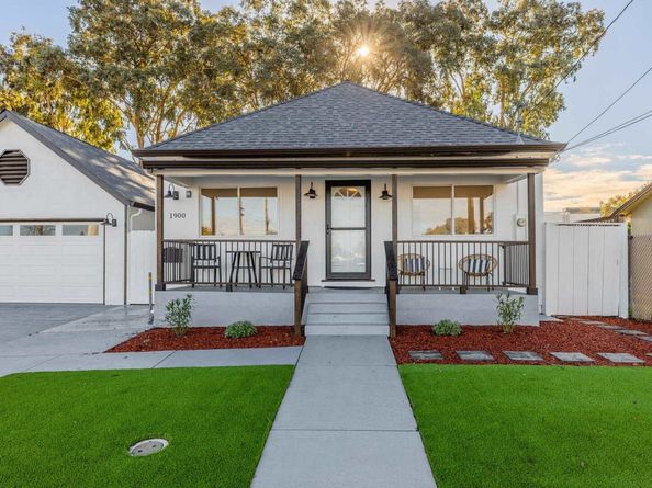 1900 Chestnut Street, Santa Clara CA 95054