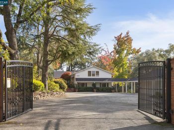 4040 Los Arabis Drive