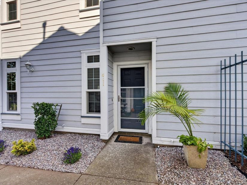 411 Commodore Drive, Richmond CA 94804