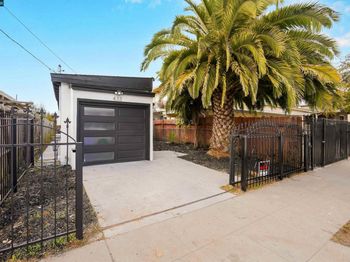 433 S 9Th St