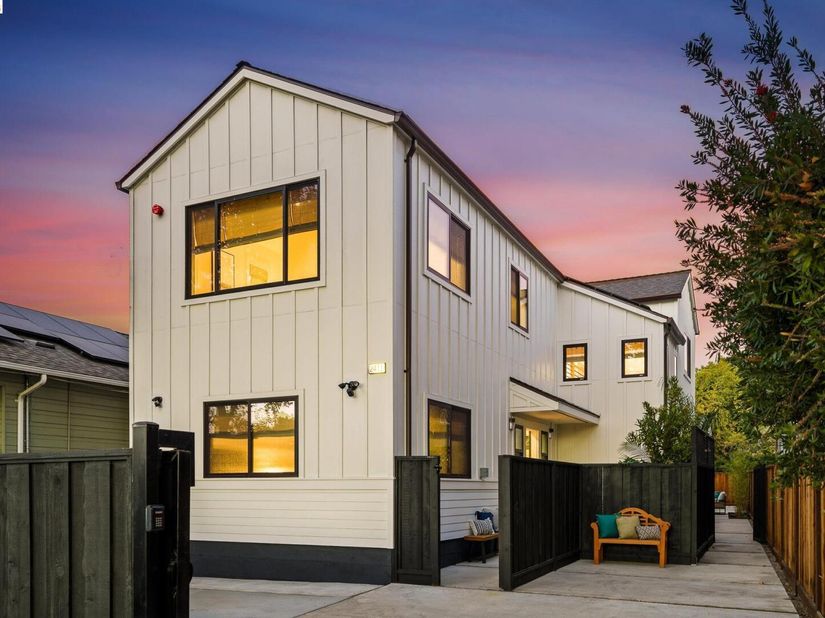 2411 Sixth St, Berkeley CA 94710