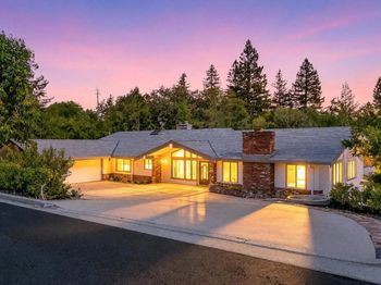 370 Vernal Dr