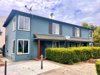 1283 University Ave