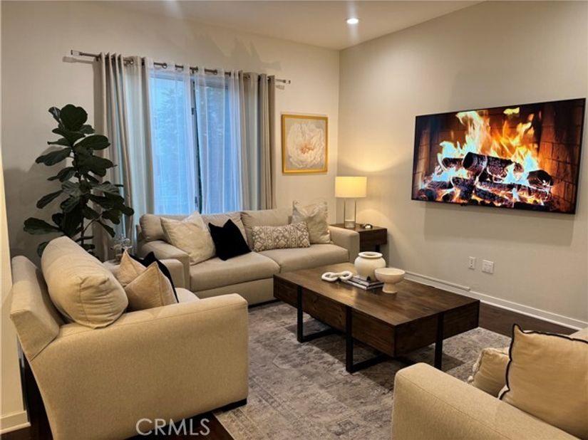 21 Gramercy 218, Irvine CA 92612