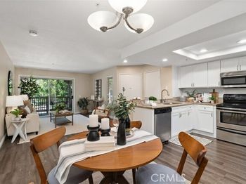 227 S Cross Creek