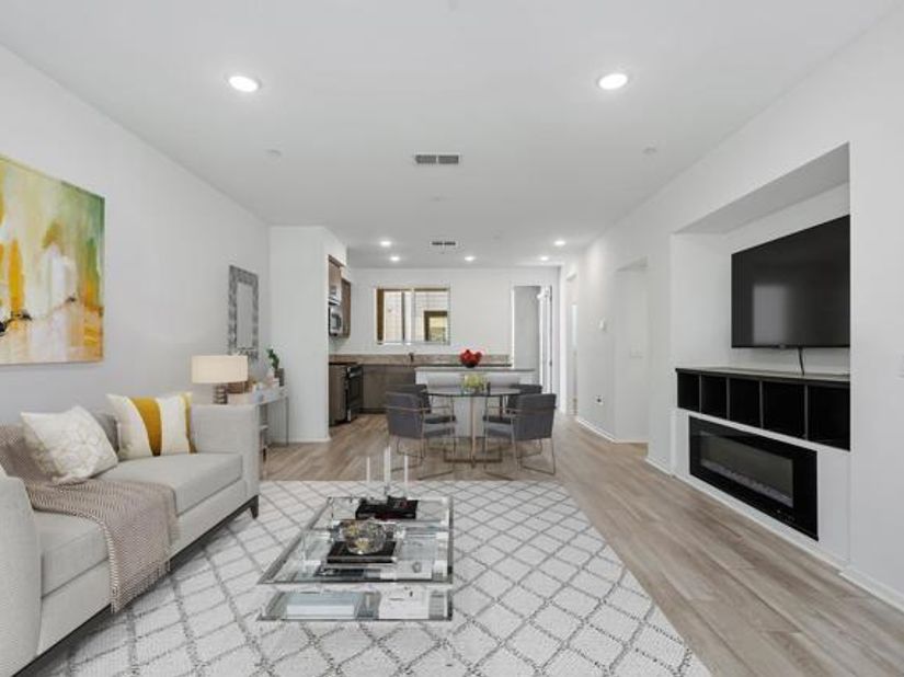 5280 Beachfront Cove 241, San Diego CA 92154