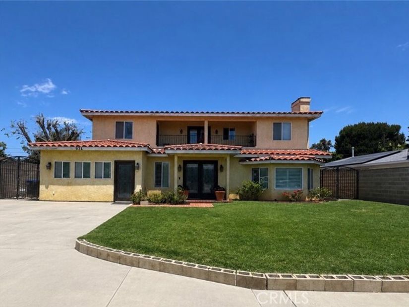 974 W 19th, Costa Mesa CA 92627