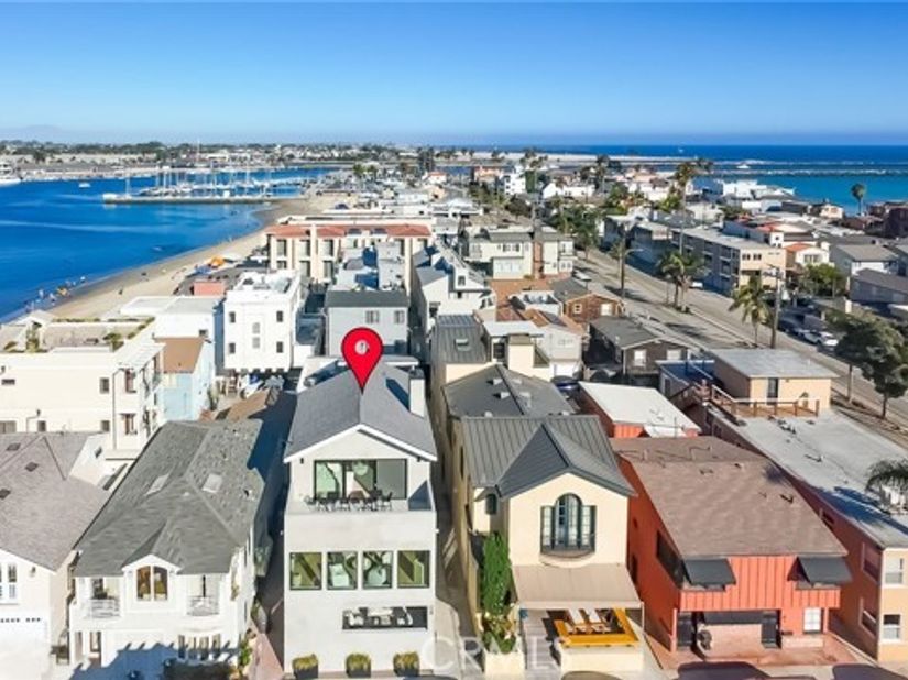 58 66th, Long Beach CA 90803